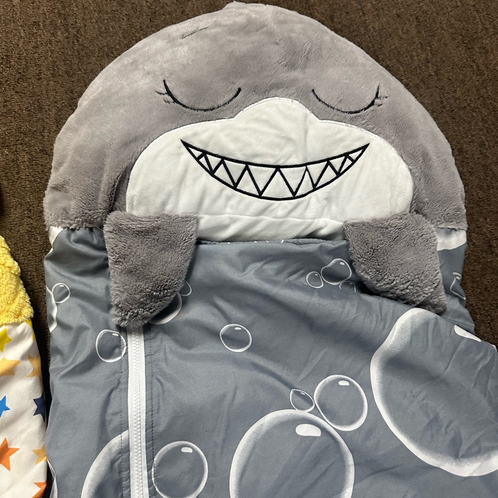 Happy Nappers: Pillow & Sleepy Sack: Shark
